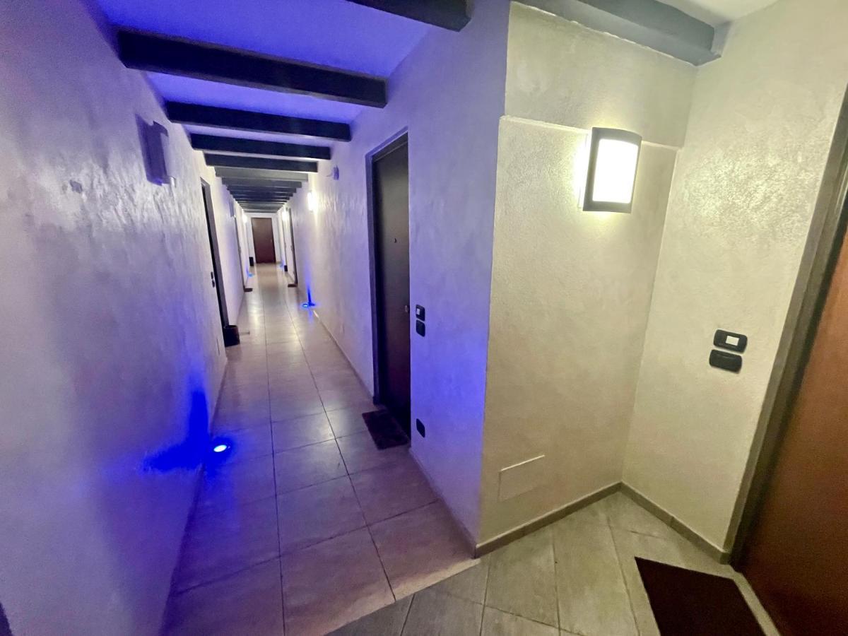 100 Torri Apartment Alba  Luaran gambar